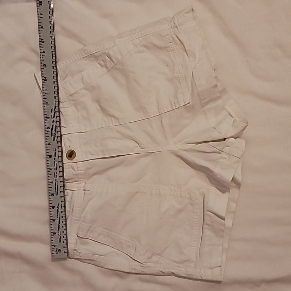 A new day white shorts women's size 6